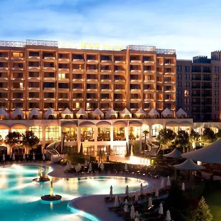 Royal Hotel 3*